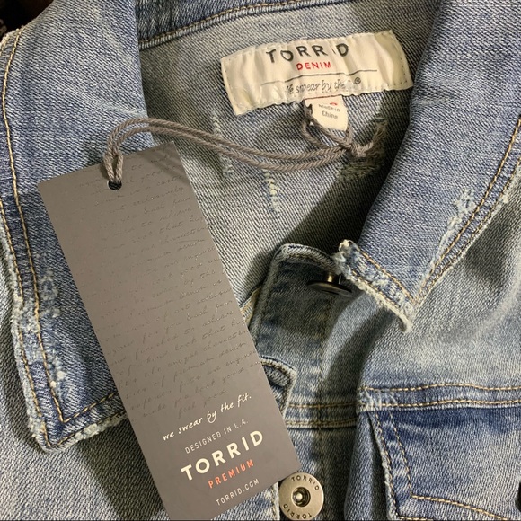 Torrid Denim Jean Jacket Medium Wash Blue Stretch Trucker Slightly Distressed - Picture 6 of 13